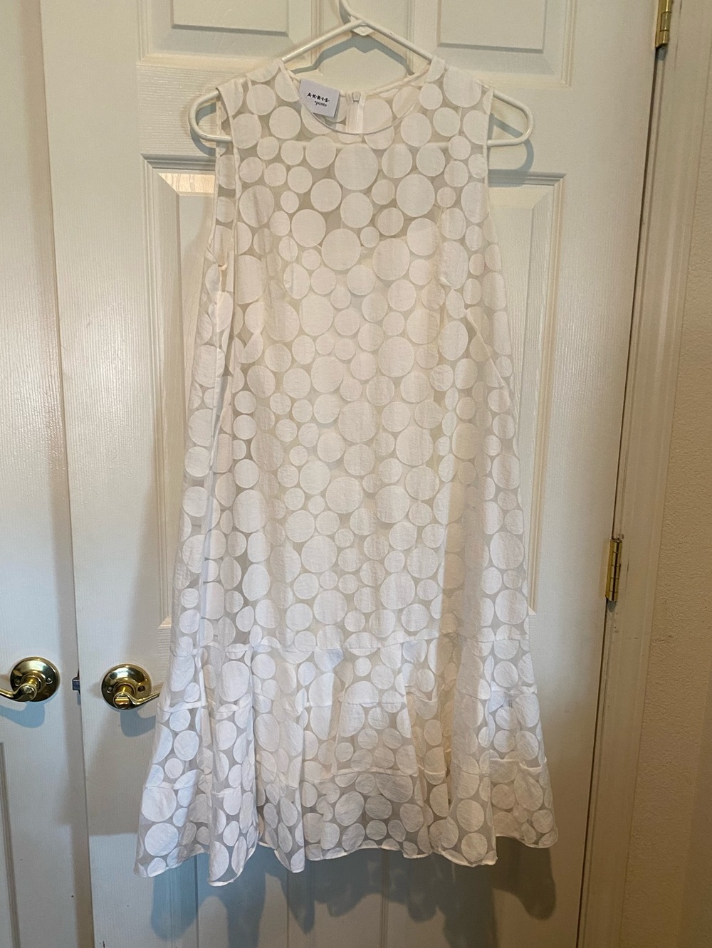 AKRIS PUNTO ORGANZA POLKA DOT SLEEVELESS DRESS    NEW 
ORIGINAL PRICE $1,548.00 - Picture 5 of 9
